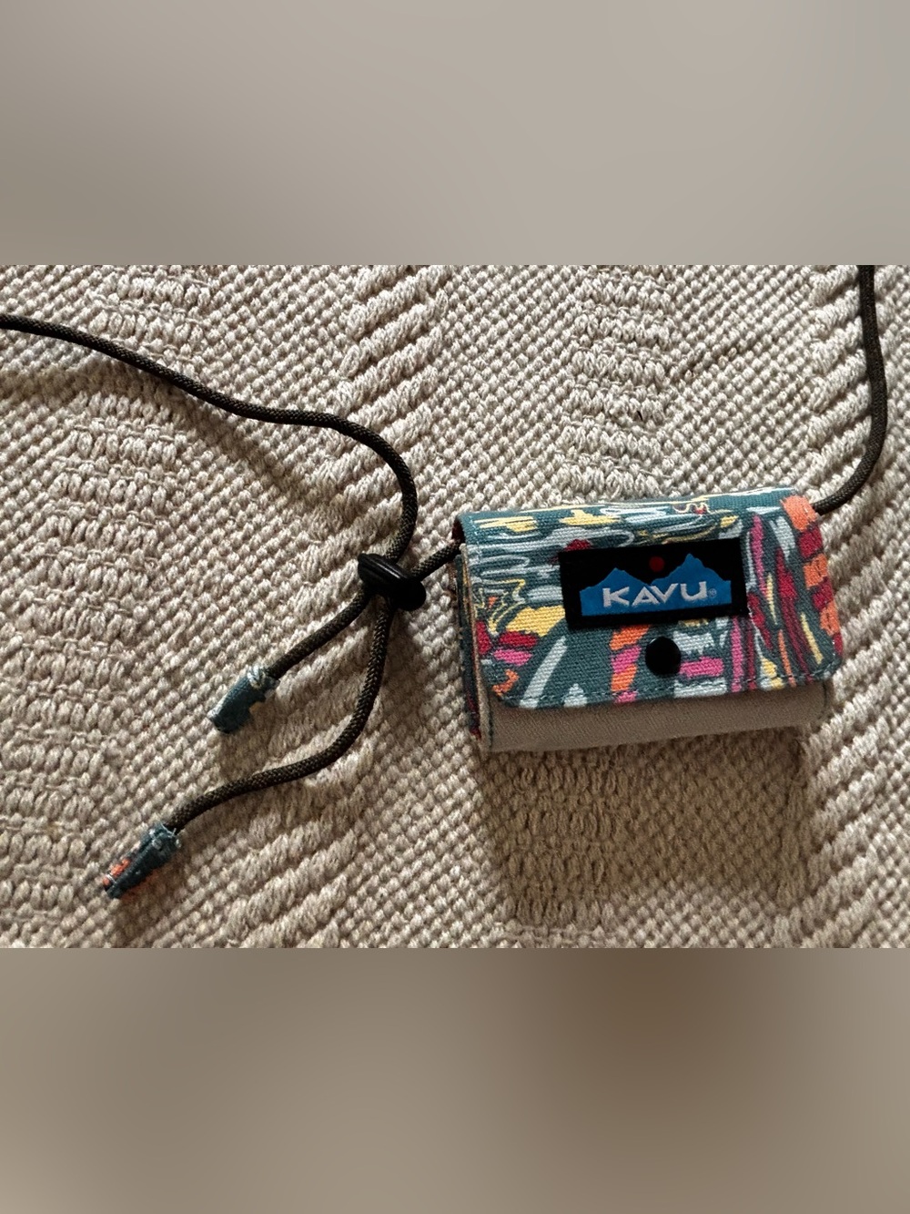 KAVU POLKA POUCH Wallet/ID/Purse- Small String Crossbody in pattern SAIL DREAMS